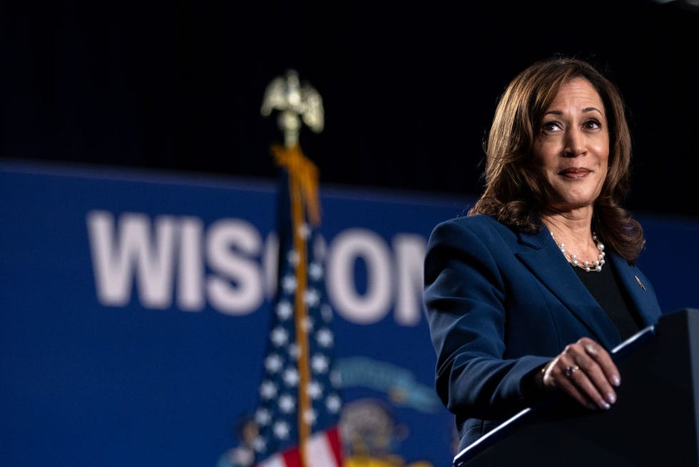 vice president kamala harris campaigns in wisconsin