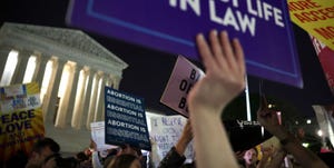 leaked report indicates supreme court set to overturn roe v wade