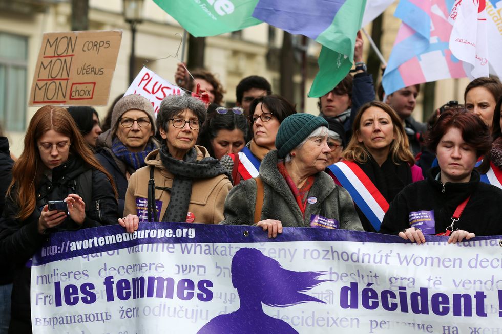 aborto diritto irreversibile francia