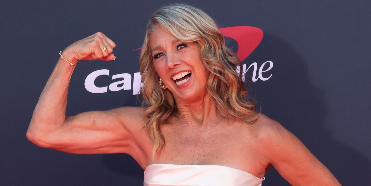 Denise Austin, 66, Shares ‘Quick’ Exercise routine for Toned Abs and Legs