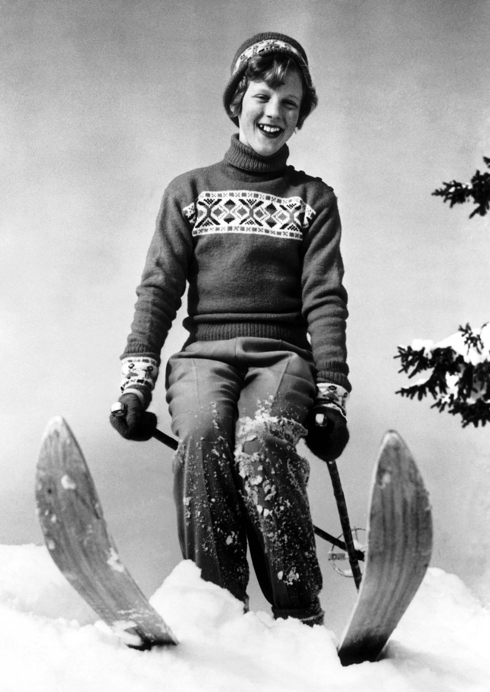 princess margrethe of denmark on skiing 1954