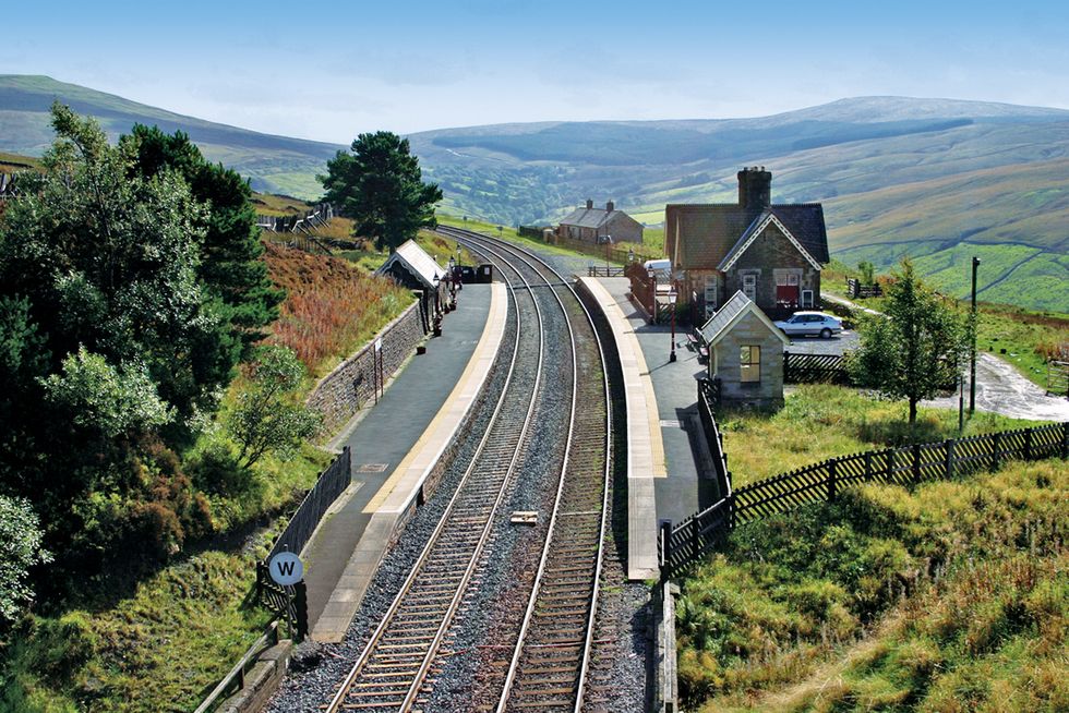 Dent Station - railway - platform - Cumbria
