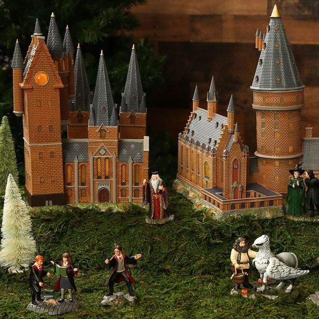 You Don't Get Much More Magical Than This 'Harry Potter' Christmas Village