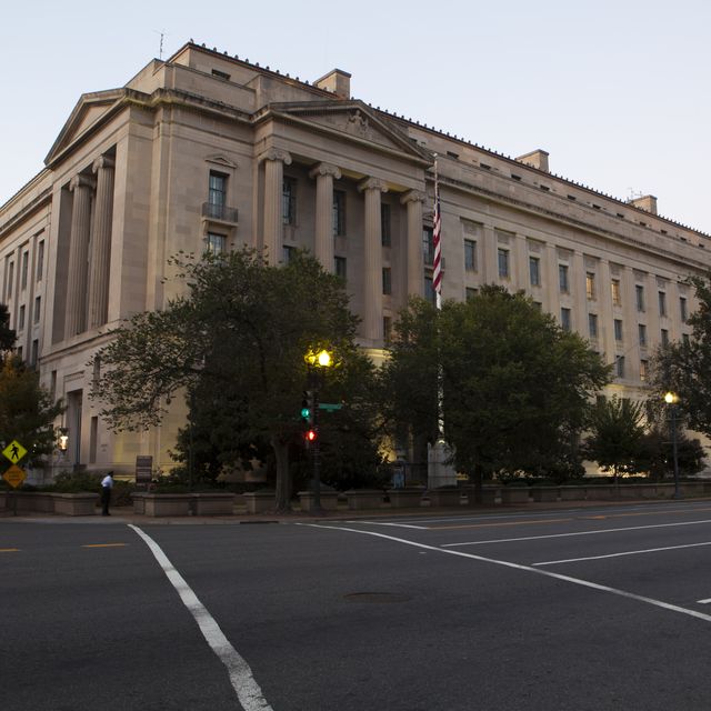 u.s. department of justice building