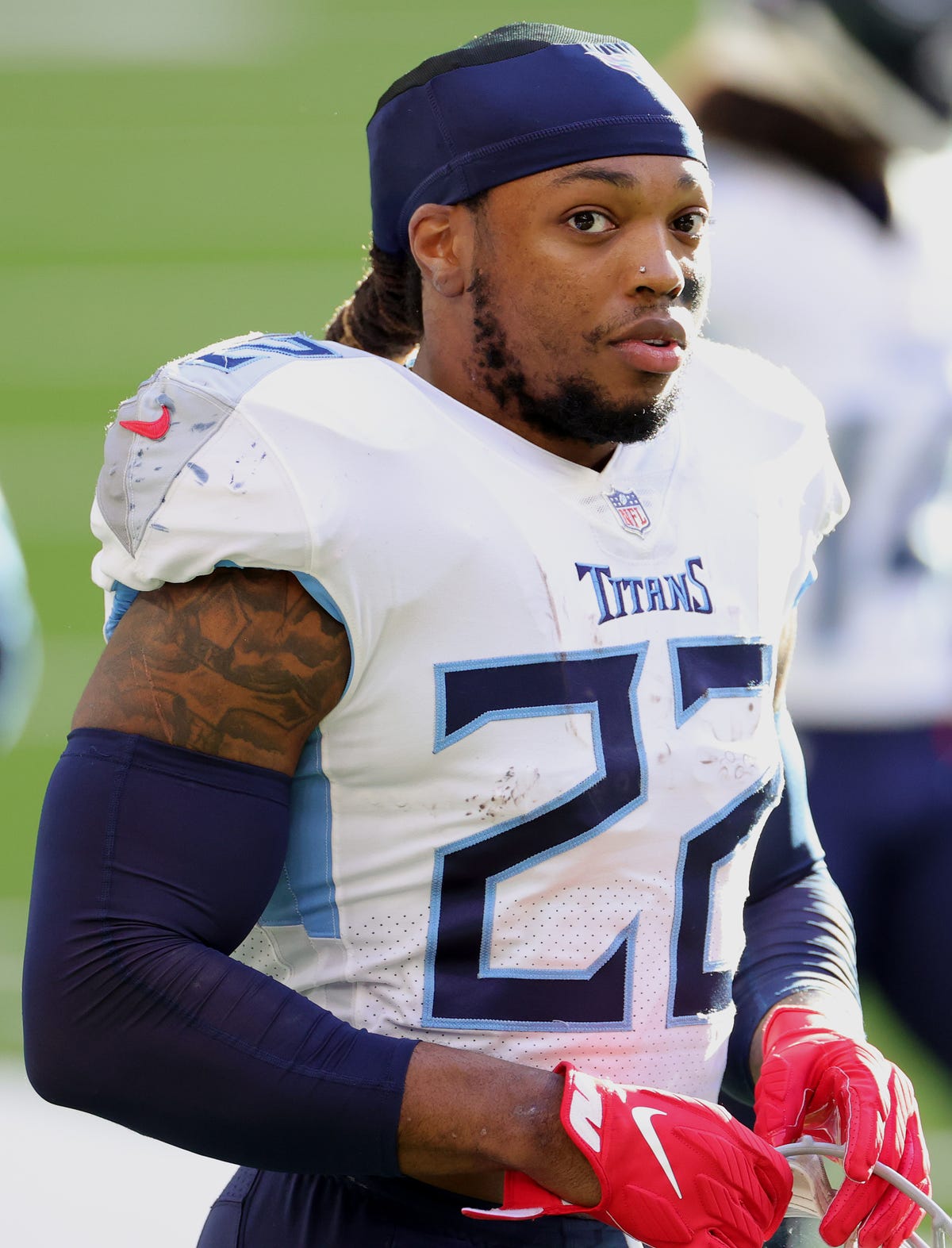 Look: NFL Fans Are Loving Derrick Henry's T-Shirt Choice - The