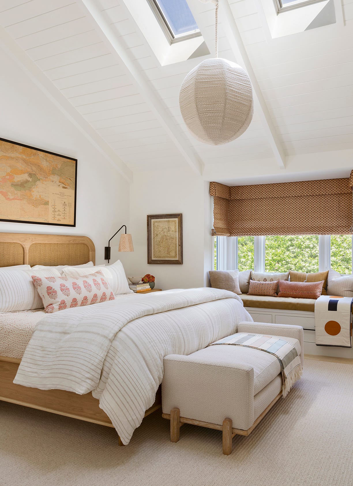 30 Coastal Bedroom Ideas for a Beach-Themed Aesthetic