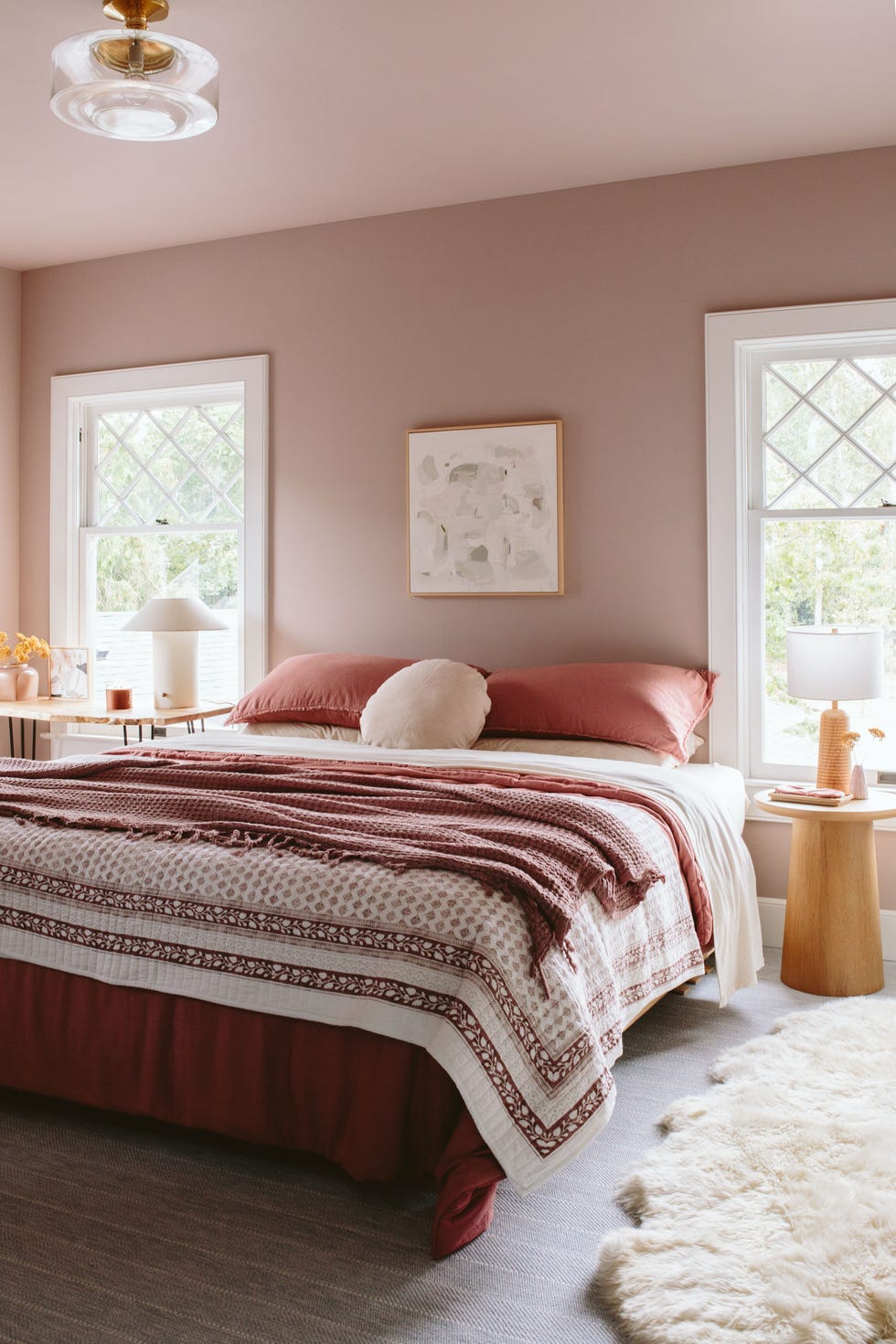pink bedroom