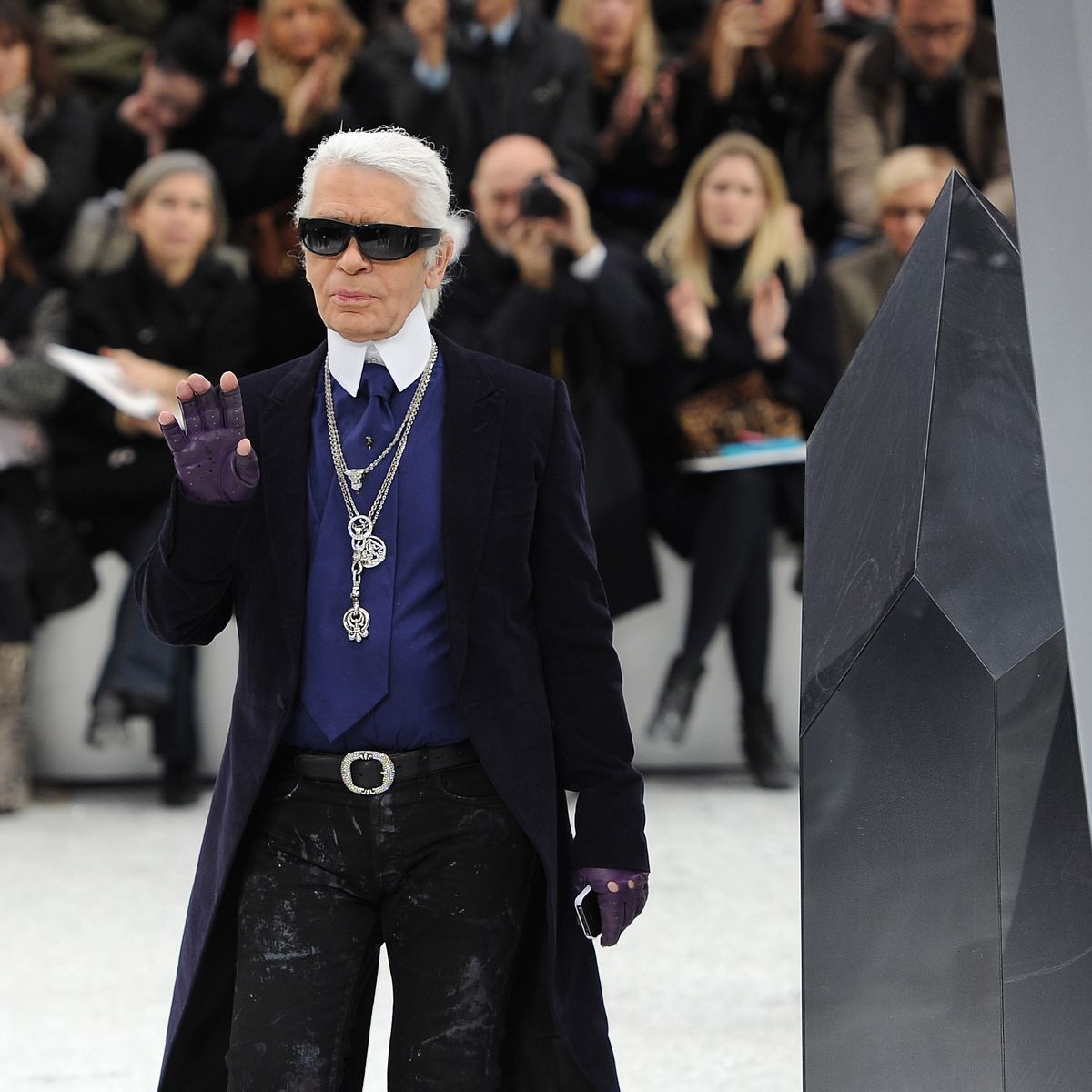udledning lægemidlet svejsning Christie's Will Auction More Than 100 of Karl Lagerfeld's Chanel Jewels
