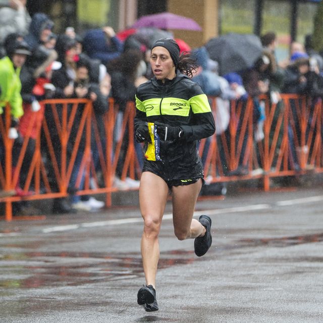 runners compete in the 2018 boston marathon