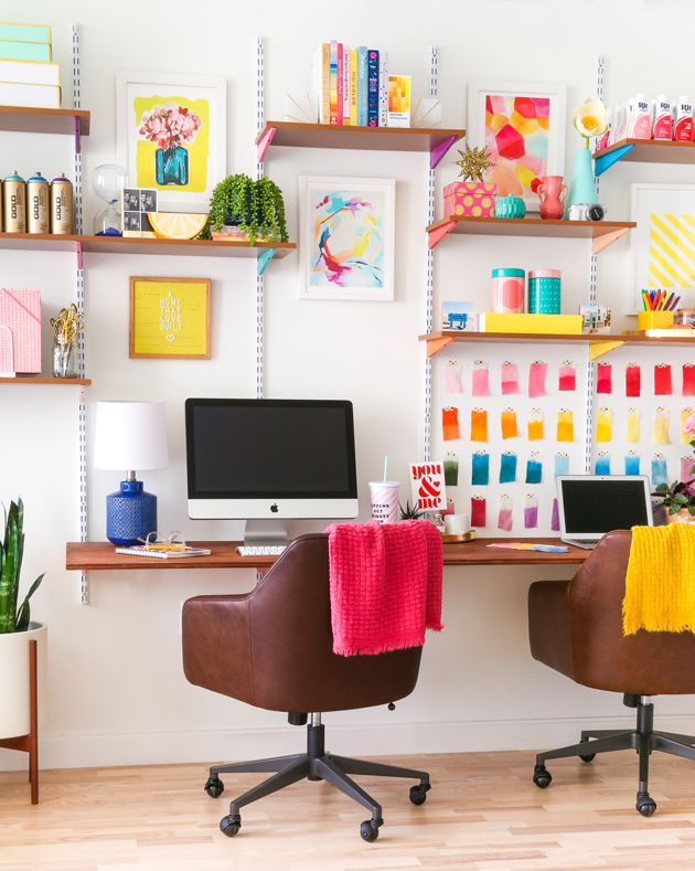 26 Desk Organization Ideas to Keep The Inspiration Flowing