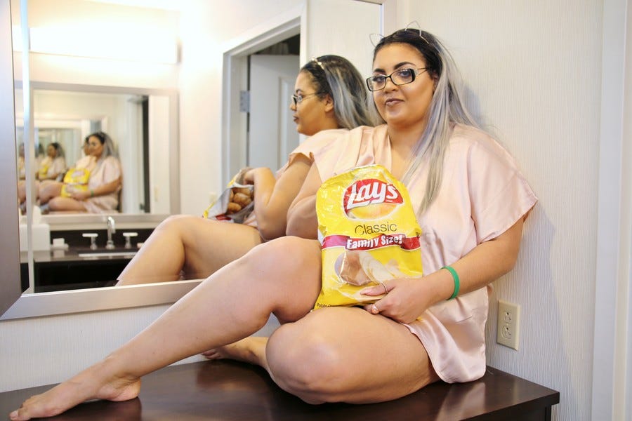 Yellow, Leg, Thigh, Sitting, Black hair, 