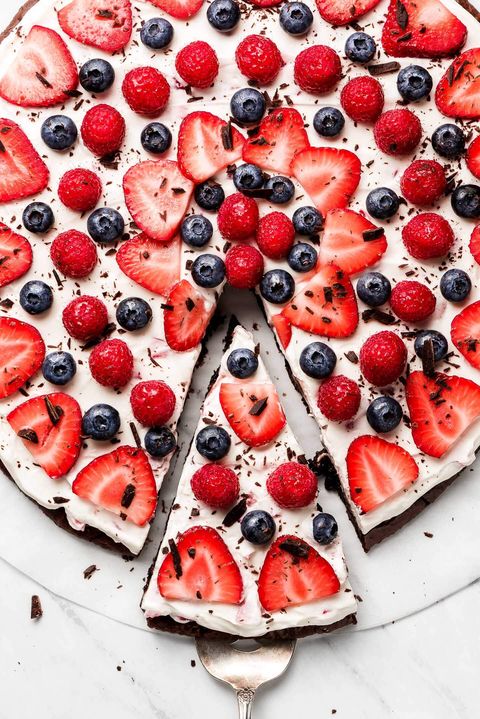 berry brownie fruit pizza