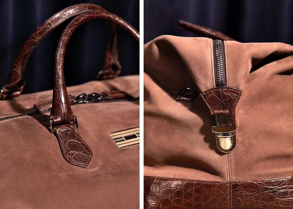 Handbag, Bag, Fashion accessory, Brown, Zipper, Leather, Material property, Beige, Hobo bag, 
