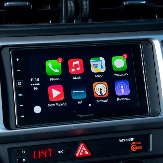 How to Stop Music From Automatically Playing in Apple CarPlay and Android  Auto - Guiding Tech