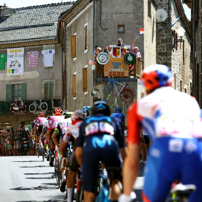 How Long Is the Tour de France? Length of the 2023 Tour de France