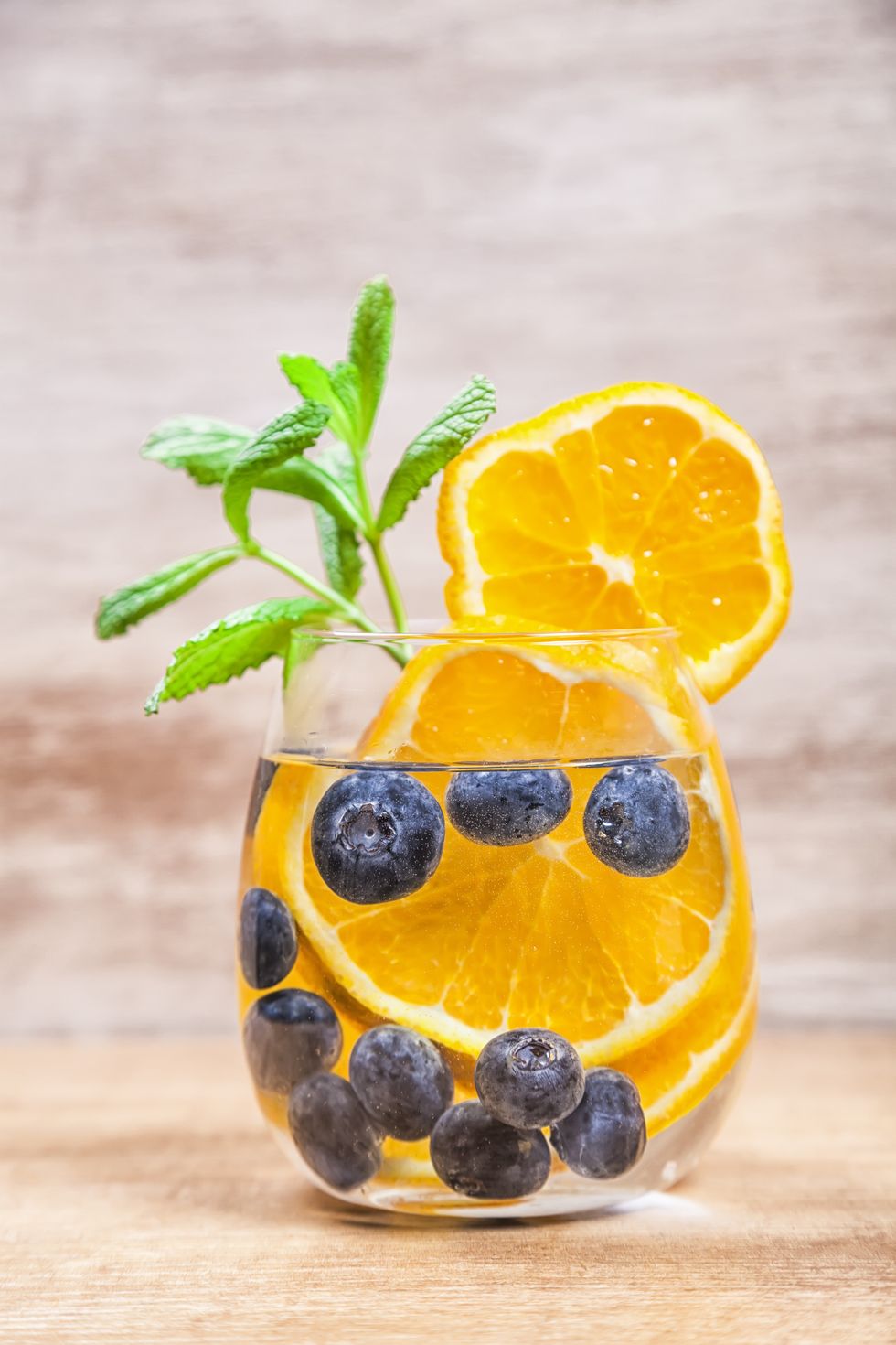 detox water with blueberries and orange
