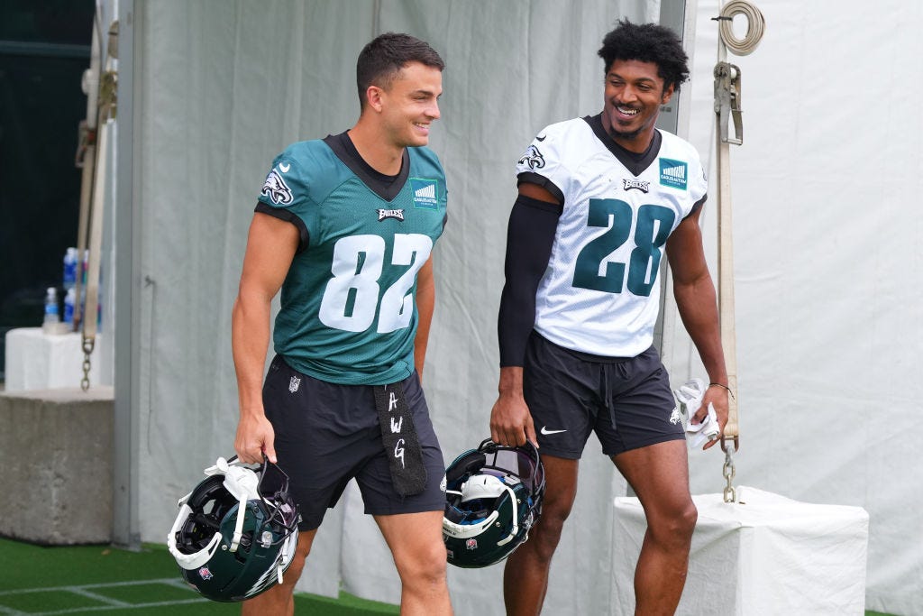 Eagles' underdog WR Devon Allen will face more hurdles, but did he lock up  practice squad spot?