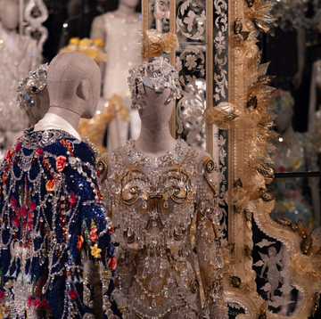 dolce and gabbana exhibition couture