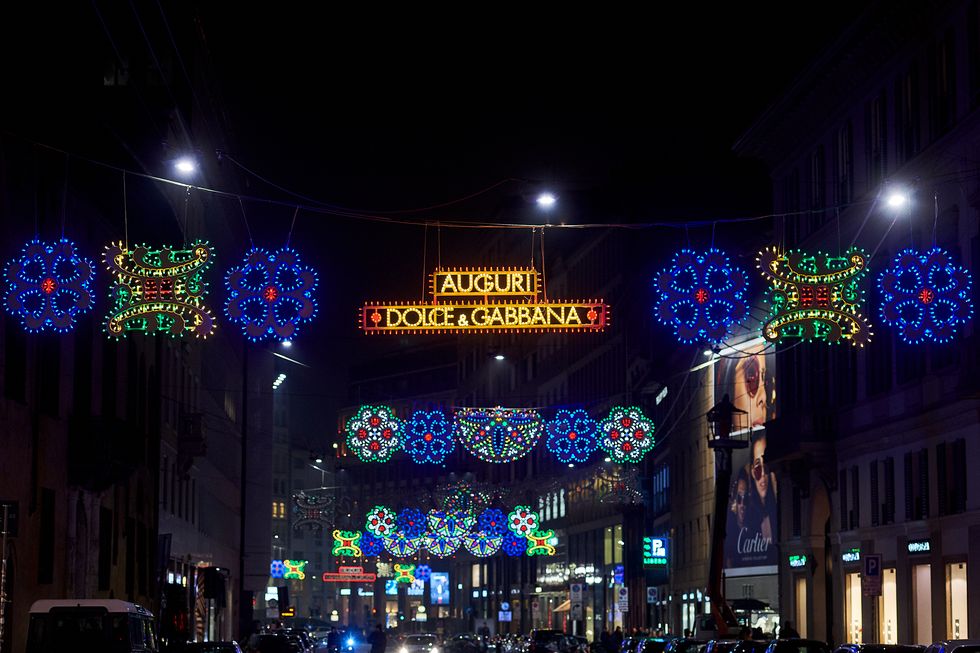 Le luminarie di Dolce&Gabbana in Corso Venezia a Milano