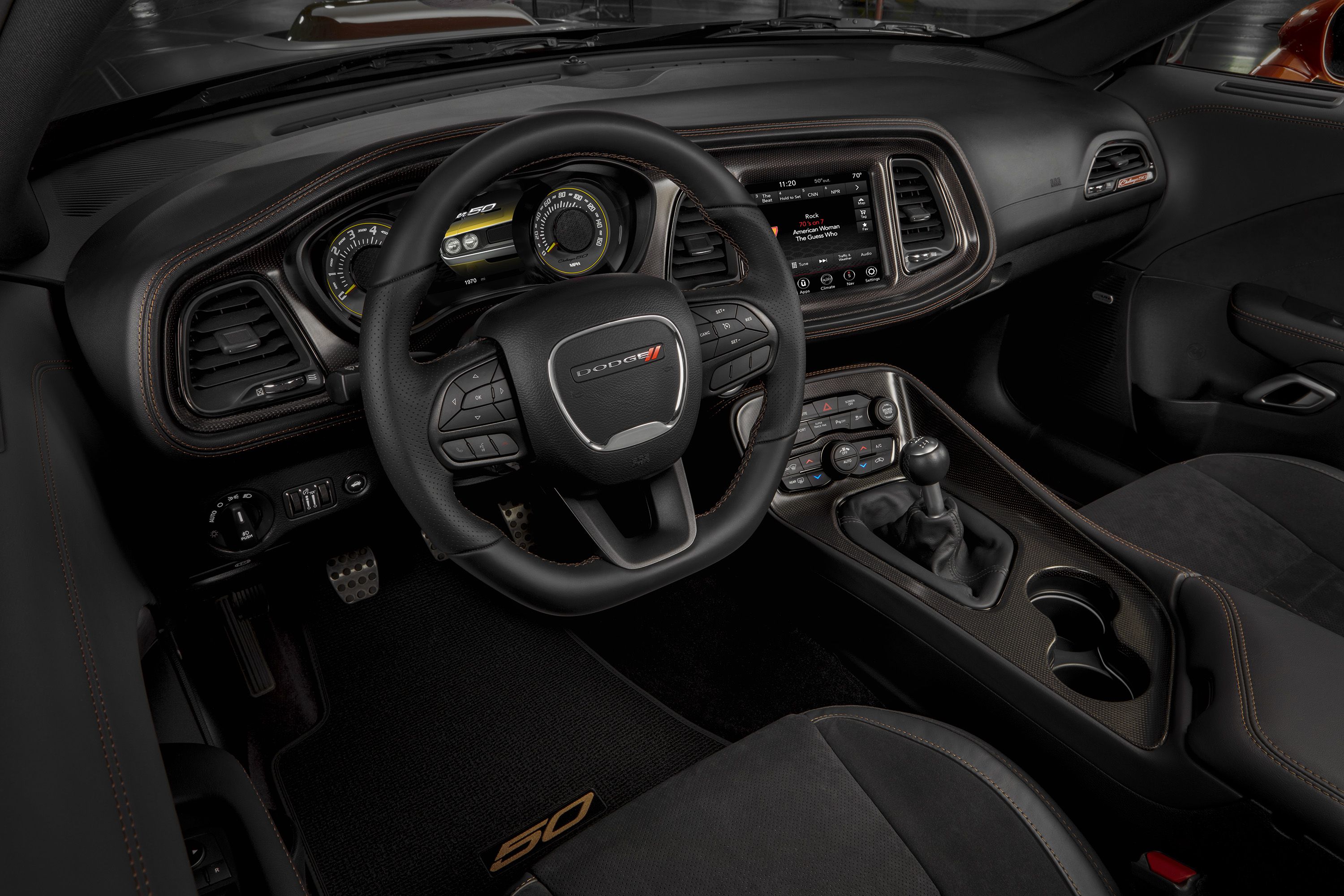 2022 dodge challenger black interior