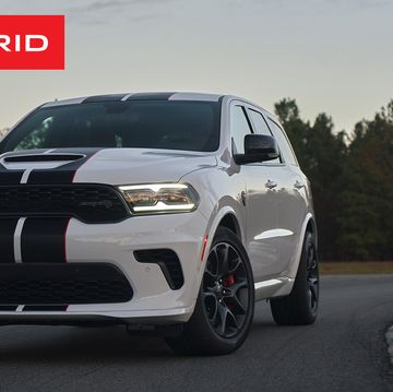 2021 dodge durango srt hellcat powered by the proven supercharged 62 liter hemi® hellcat v 8 engine, the durango srt hellcat delivers a best in class 710 horsepower and 645 lb ft of torque, mated to a standard torqueflite 8hp95 eight speed automatic transmission, shown here in white knuckle with the dual blackredline stripes