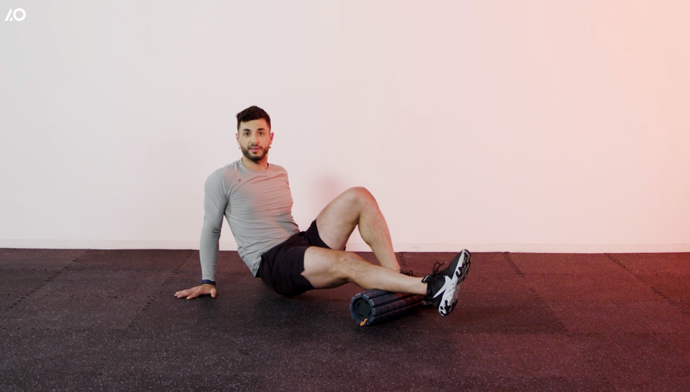 Dan Giordano Demonstrates How to Use Foam Roll the Right Way