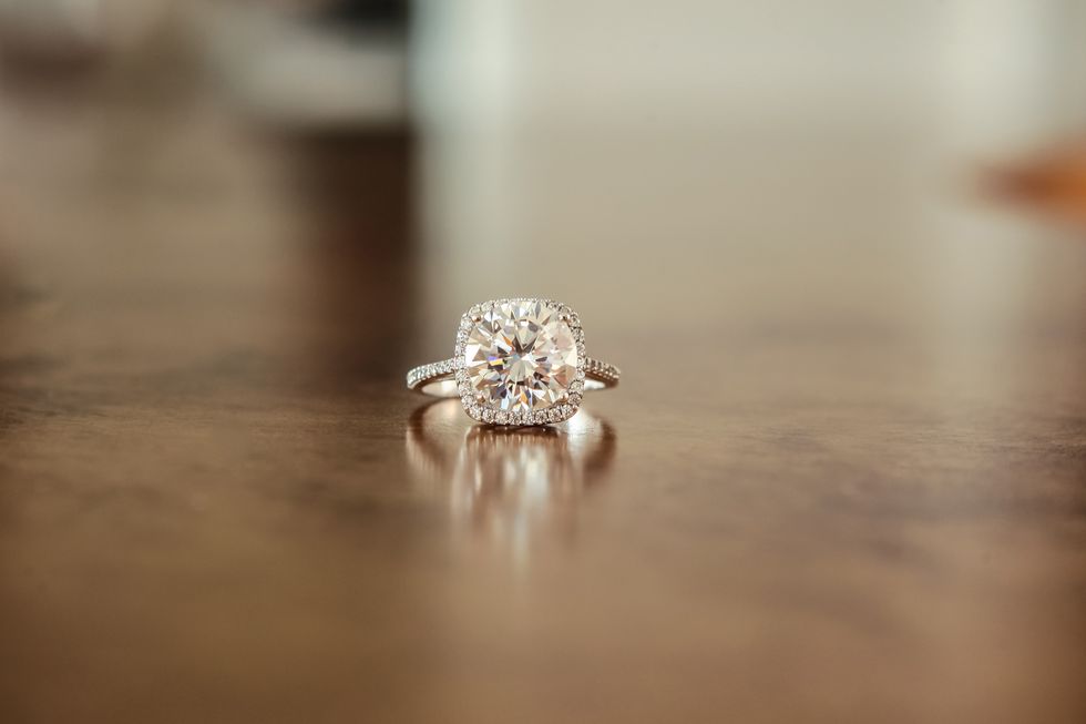 Diamond halo engagement wedding ring