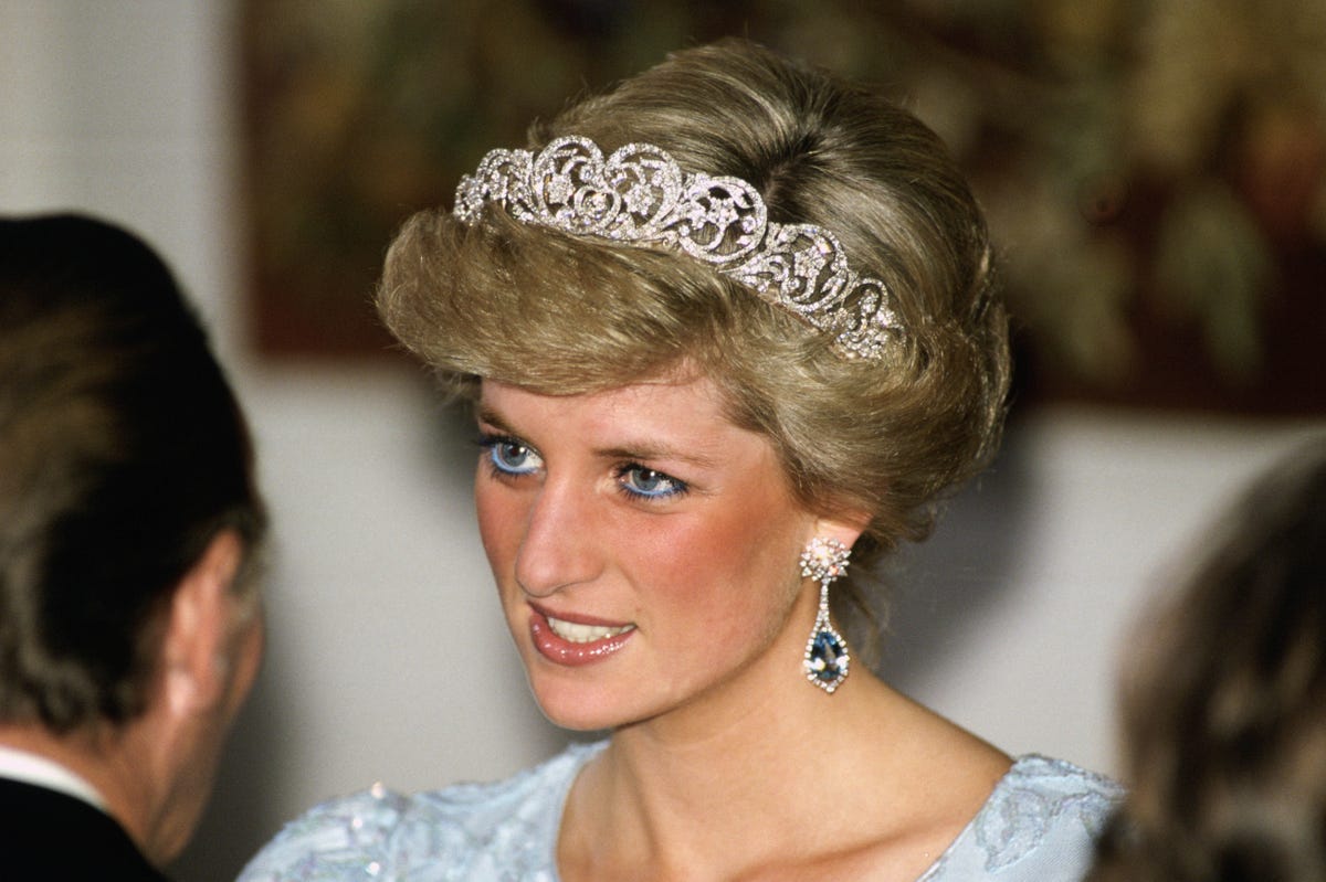 Princess diana is. Тиара Спенсеров.