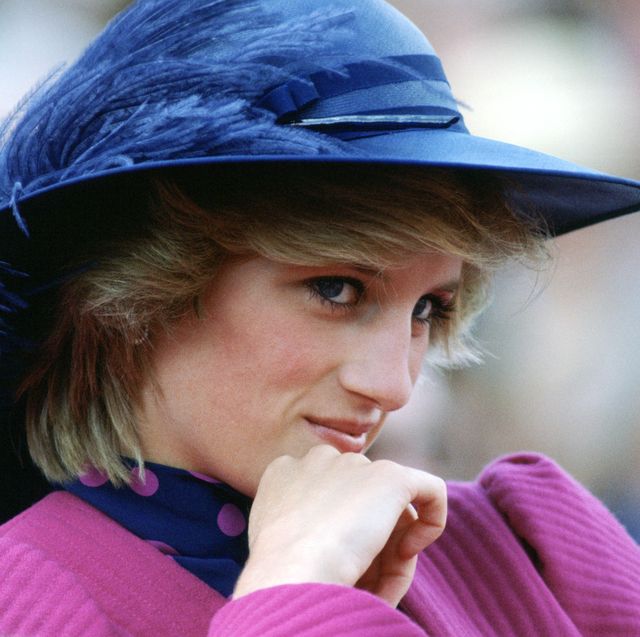 Princess Diana's Boyfriends - Men Diana Was Romantically Involved With ...