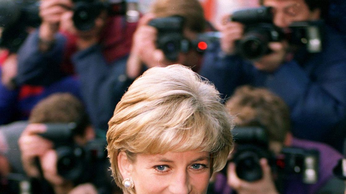 preview for Princess Diana's best fashion moments