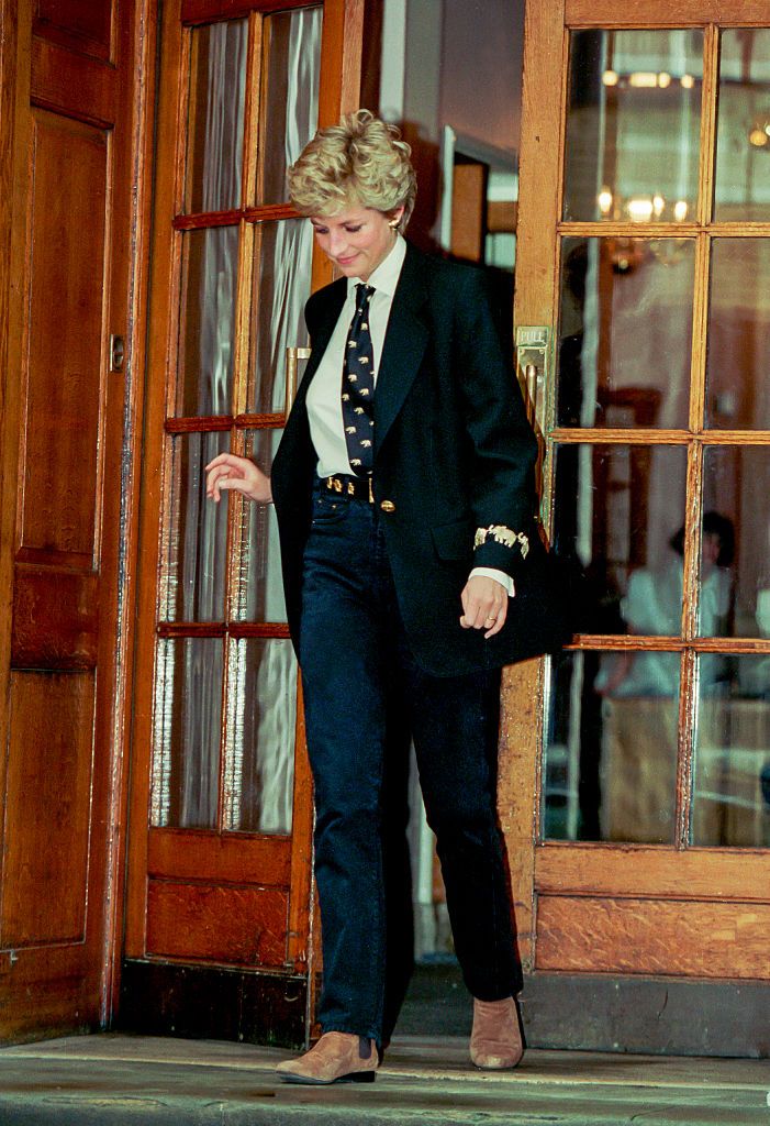 princess diana blazer outfit