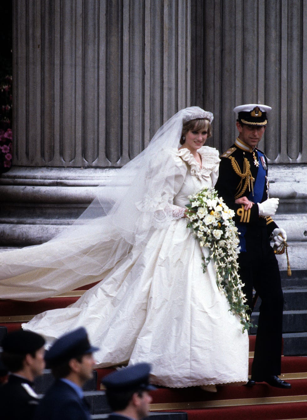 princess diana wedding dress 1981