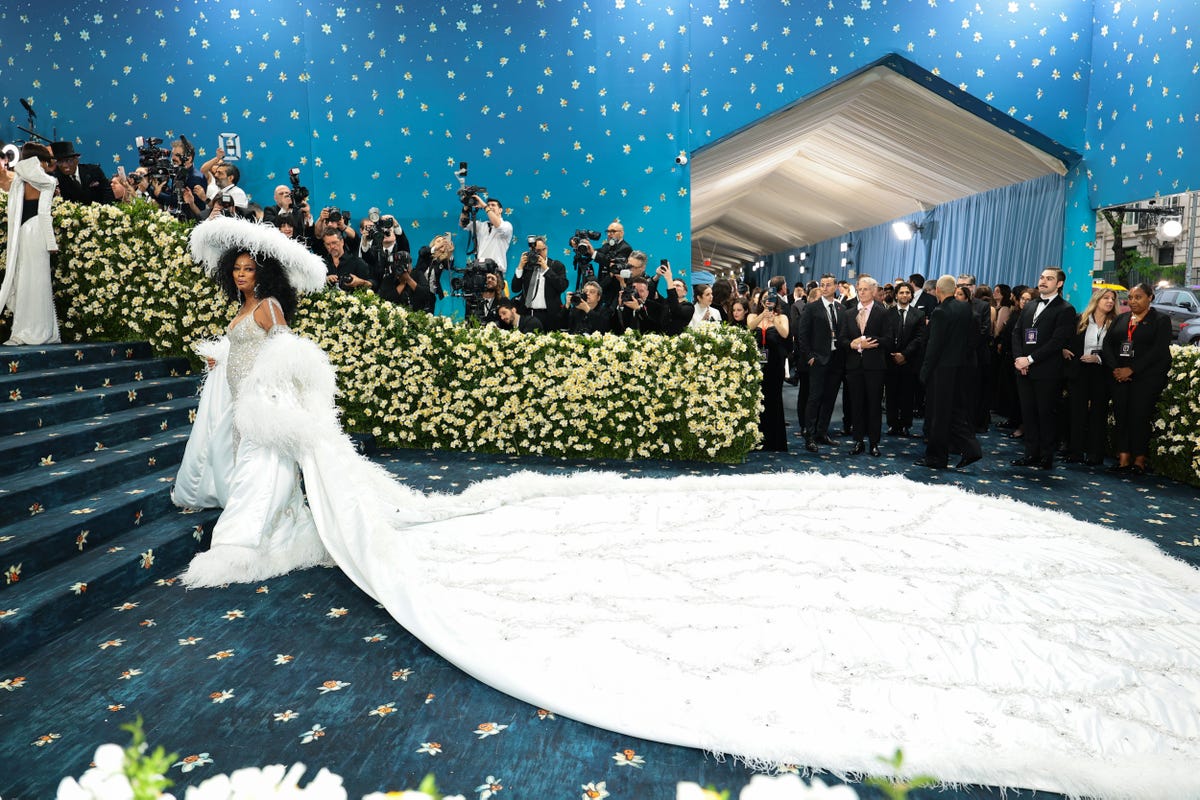The Sweet Detail You May've Missed From Diana Ross's Memorable Met Gala ...