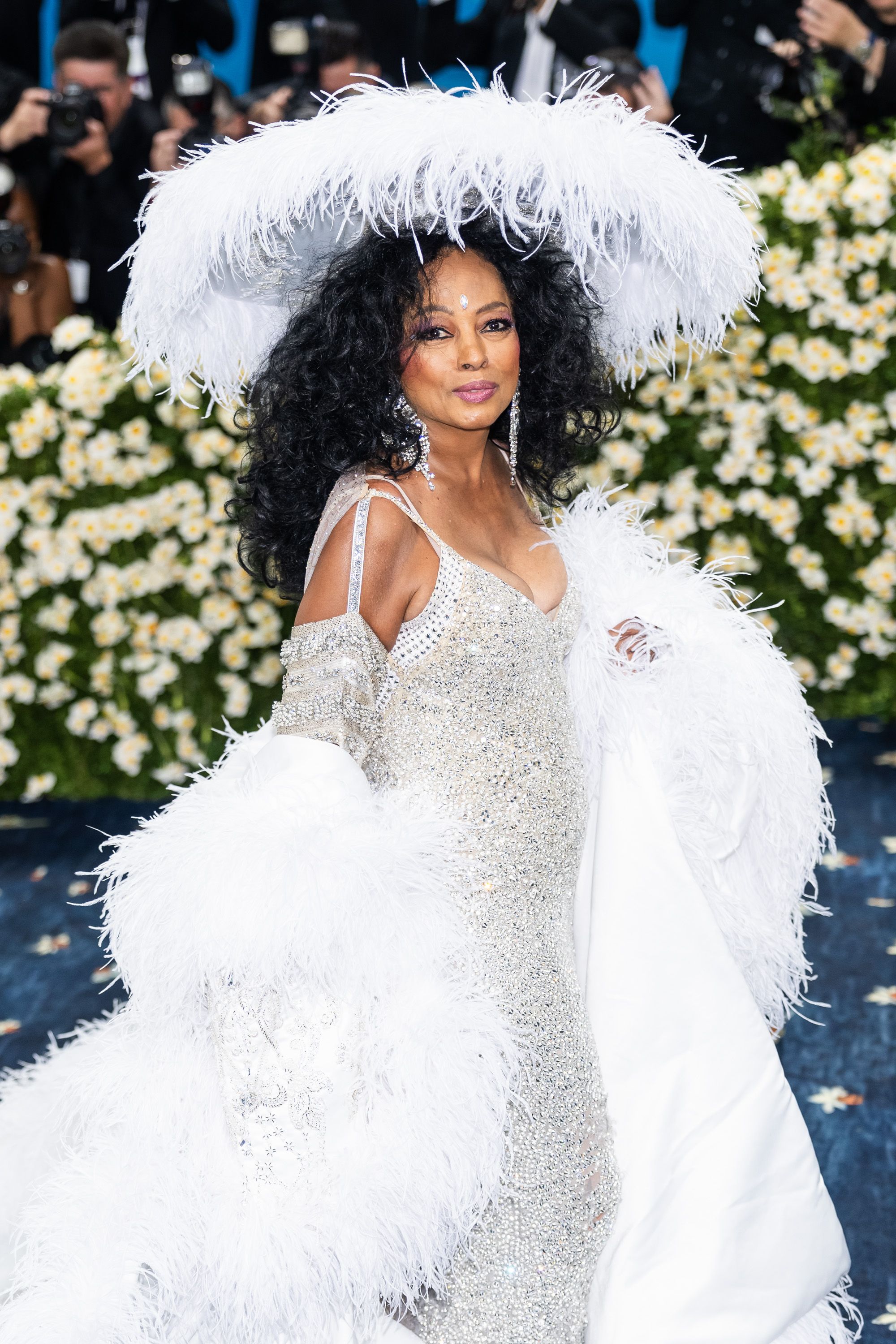 Diana Ross Honors Her Family by Wearing a Shawl Embroidered With Their Names