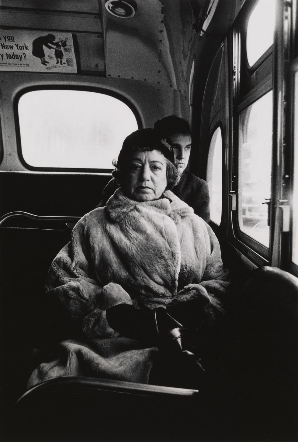 Diane Arbus, donna su bus, New York, anni 50