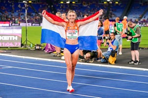 diane van es na haar zilveren medaille op de ek in rome