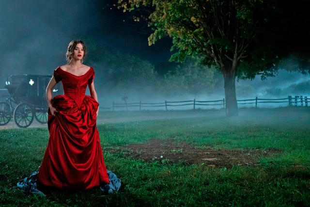 hailee steinfeld en 'dickinson'