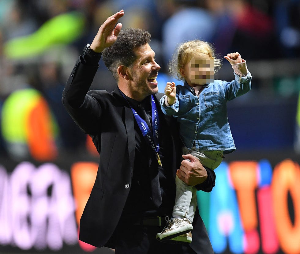 El entrenador Diego Simeone celebra la victoria del Atlético en la Supercopa de Europa 2018.