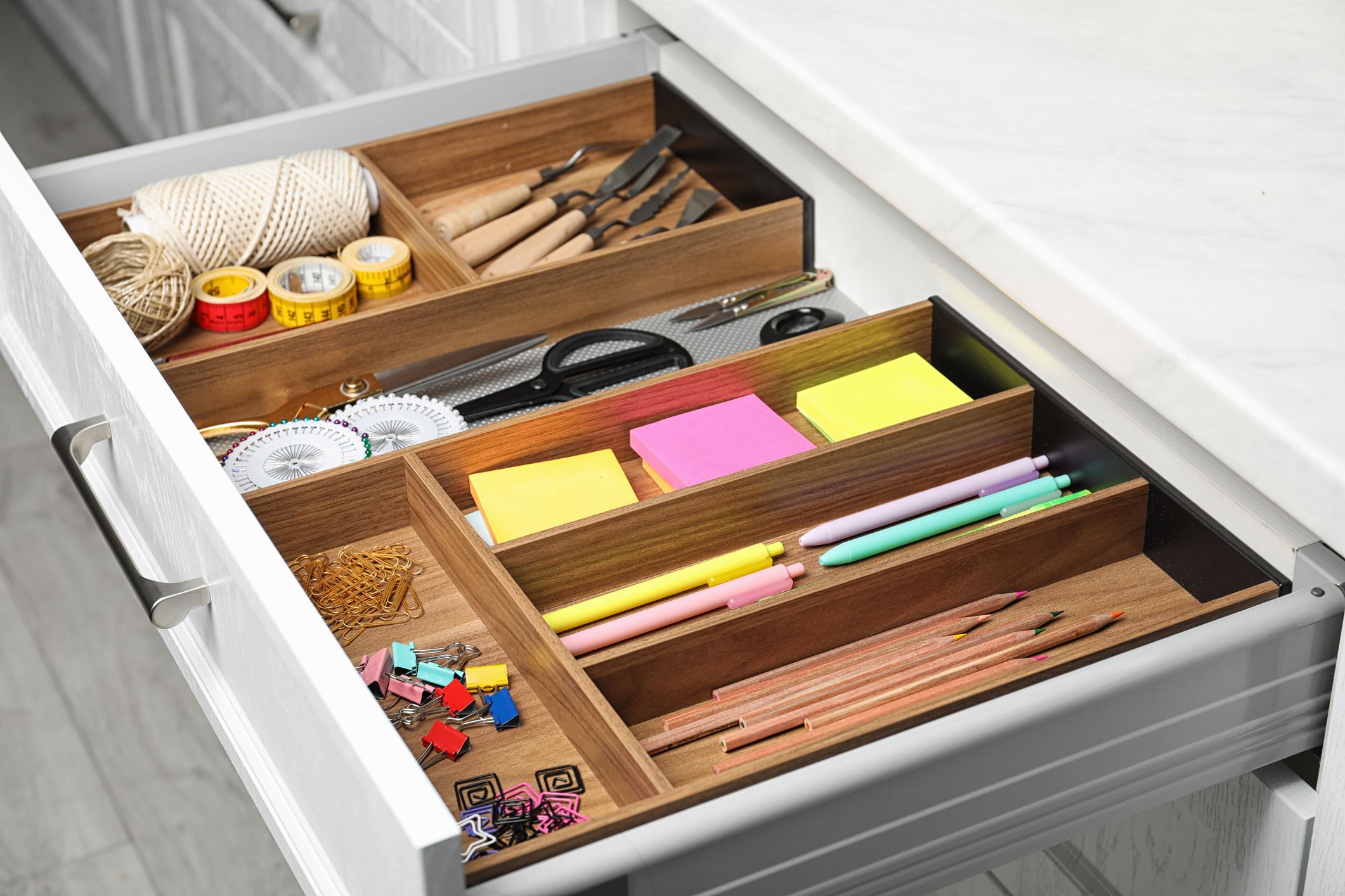 Staying Organized, THE JUNQ DRAWER