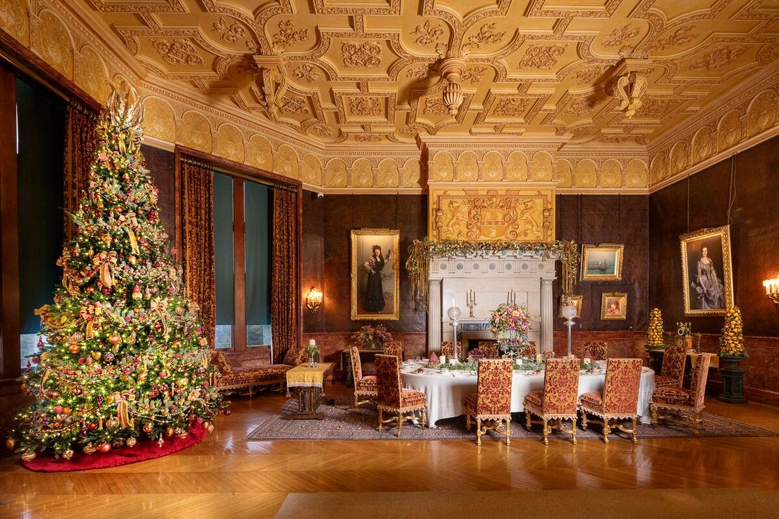 Experts Predict the Top 5 Christmas Decorating Trends for 2024
