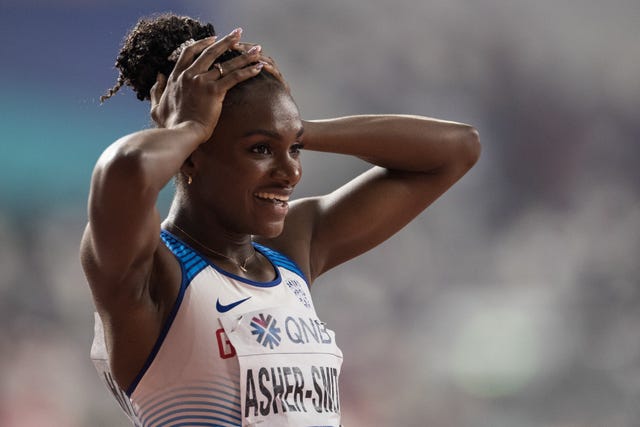 dina asher smith, la campeona del mundo que ha entrenado entre ciervos
