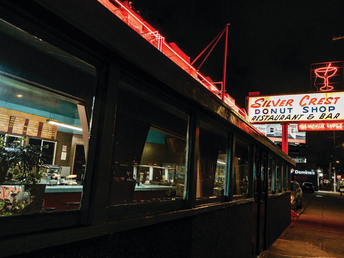 San Francisco's 24-Hour Diner Stops the Cosmic Clock