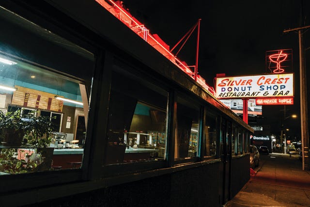 silver crest donut shop, san francisco, diner, exterior, neon signs, we never close,