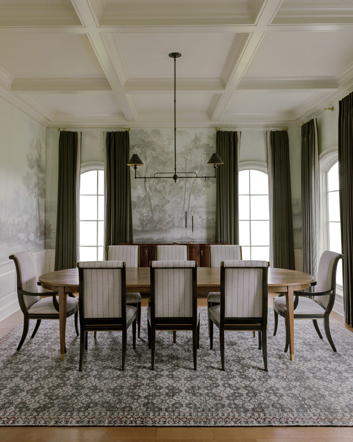 Are Formal Dining Rooms Coming Back? The Rise, Fall, and Resurgence of This Controversial Space