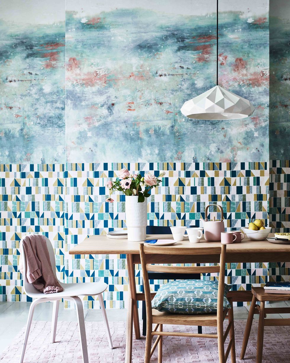How To Make Intensely Patterned Wallpaper Work In Your Space