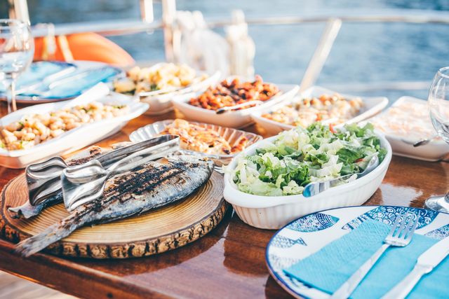 dinner on sailboat.