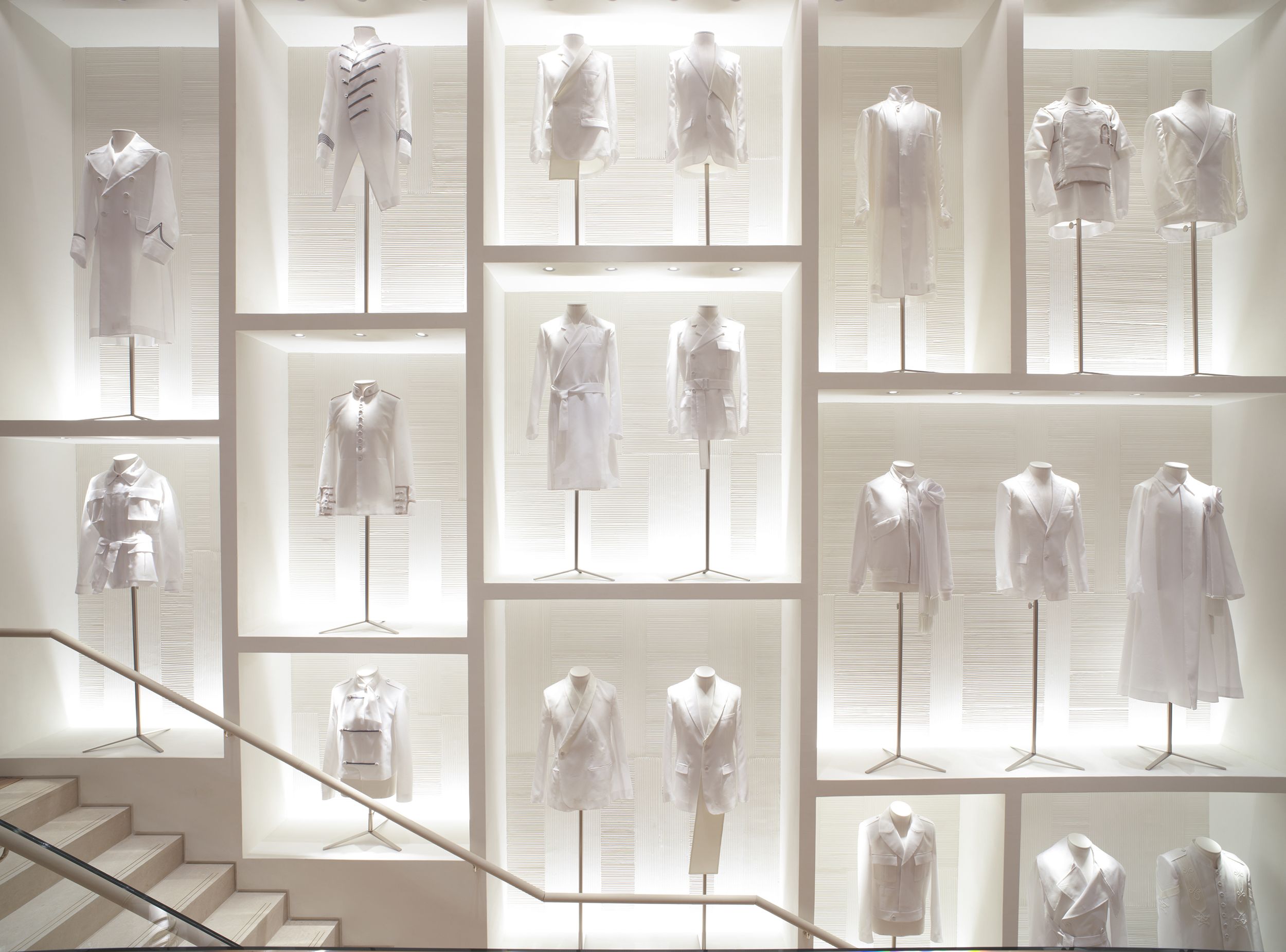 Take a Closer Look Inside Dior's Lavishly Reimagined Paris Flagship - 30  Avenue Montaigne