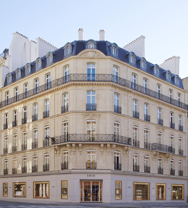 View of a closed Louis Vuitton store on the avenue Montaigne after