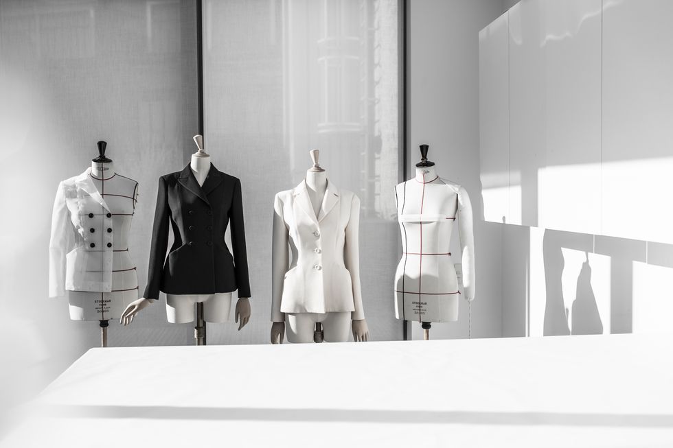 White, Mannequin, Display window, Fashion, Black-and-white, Fashion design, Uniform, Room, Display case, Retail, 