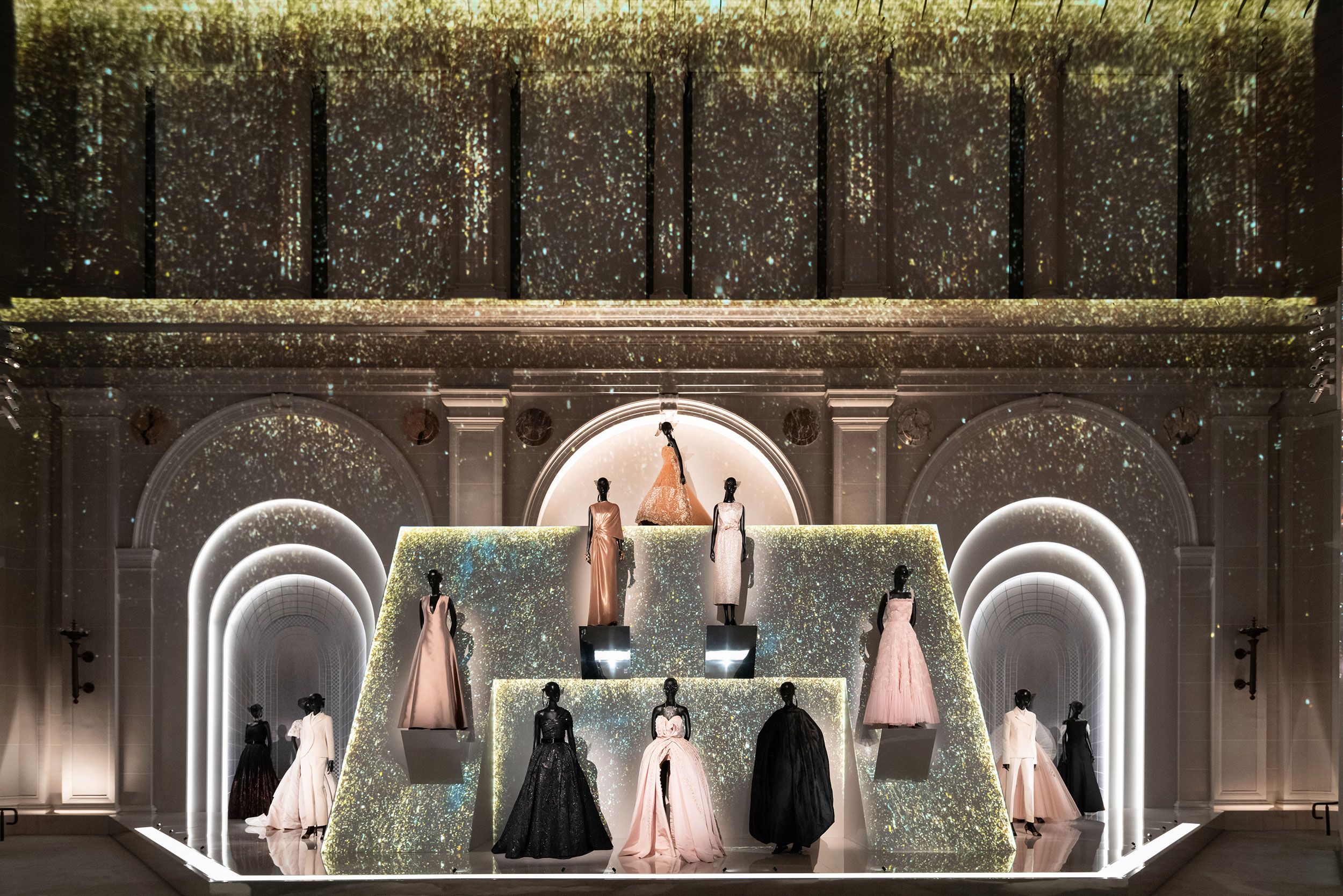 La Galerie Dior the exhibition about the history of Maison Christian Dior  at the 30 Montaigne museum  Sortirapariscom